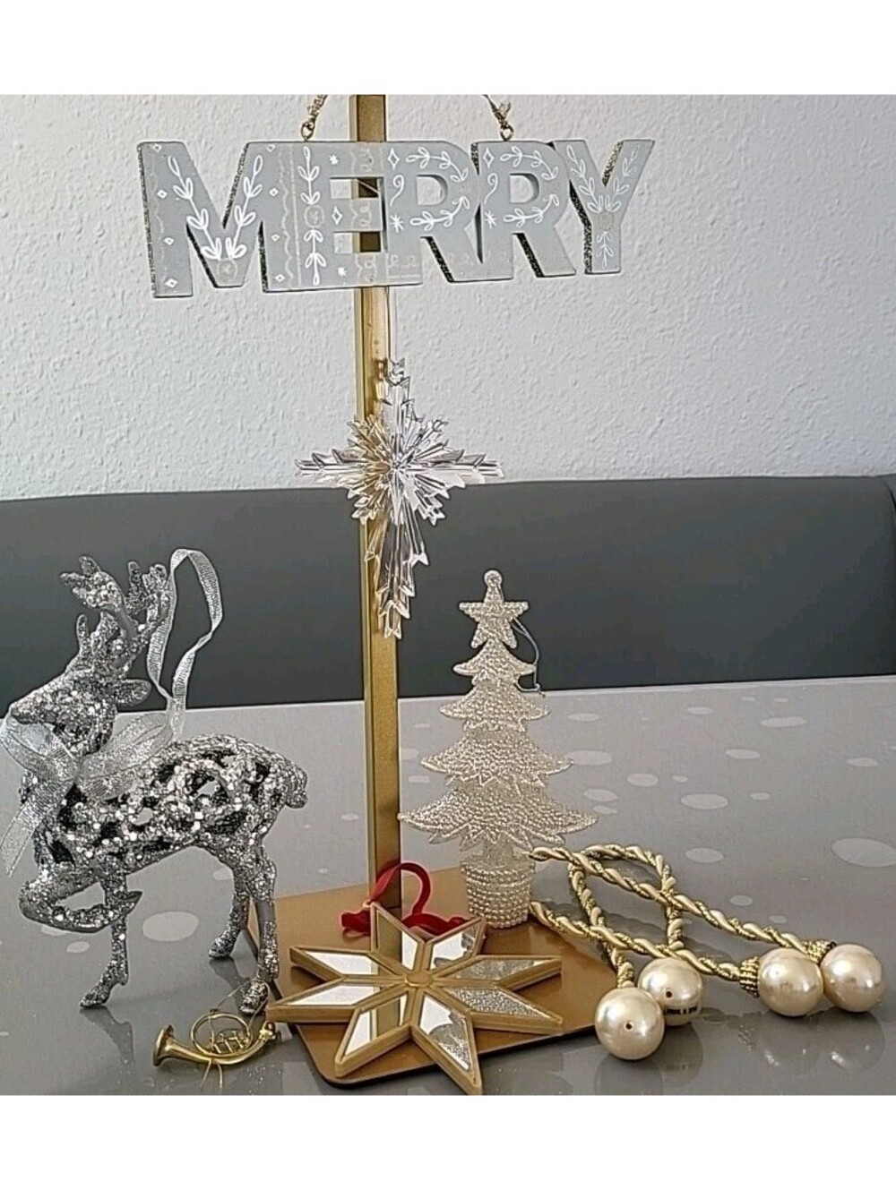 Set Of 8 Christmas Ornaments Gold Silver Reindeer Cross Star Tree Pearls Mint